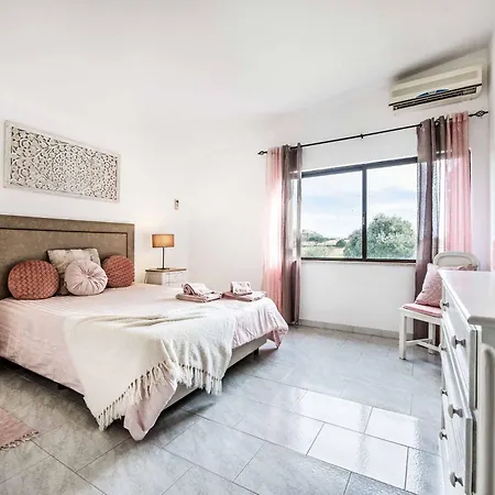 Gira Villa Albufeira