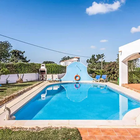 Villa Gira
